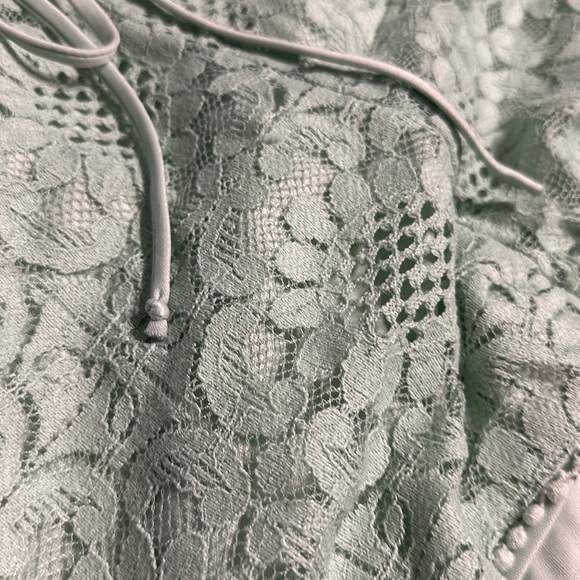 Light green Summer shorts, non-adjustable waist size medium - Picture 5 of 6